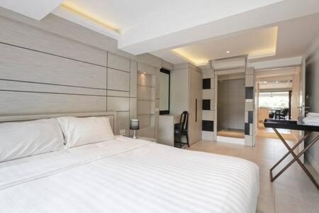 Apartment Beachfront Sea View 132