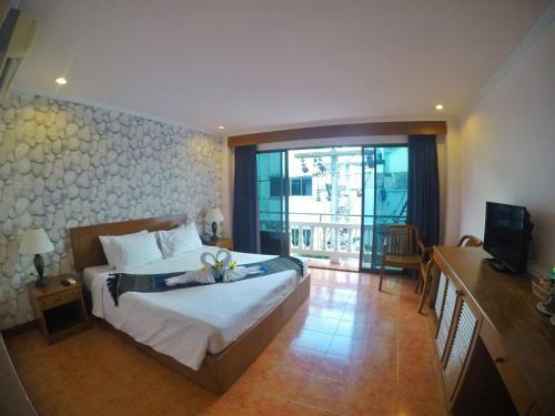 Happy Holiday Resort And Apartments Patong Beach