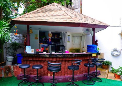 Happy Holiday Resort And Apartments Patong Beach