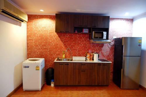 Happy Holiday Resort And Apartments Patong Beach