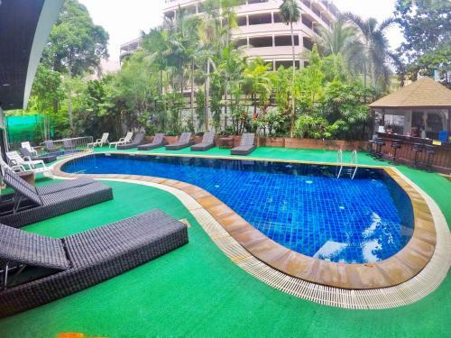 Happy Holiday Resort And Apartments Patong Beach