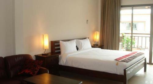 Hostal Tropicoza Guest House