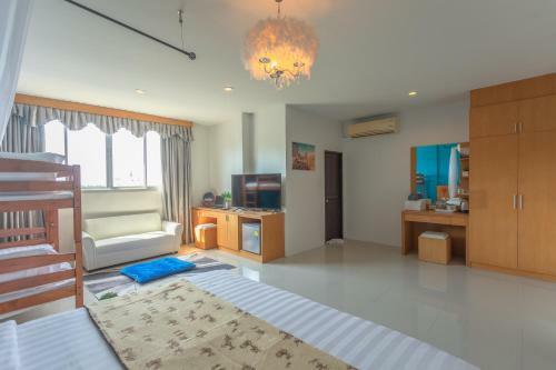 Sunflower Hotel