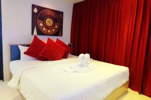 Best 2 Bedroom Apartment 2min Walk To Patong Beach