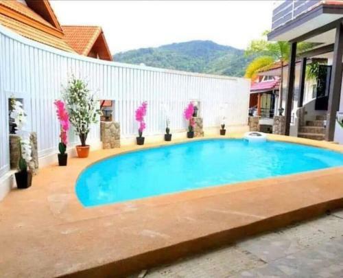 Charming 3 Bedroom, 3 Bathroom Villa With Private Pool