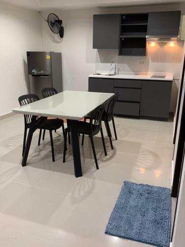 Apartamento Beverly Hills Villa Patong