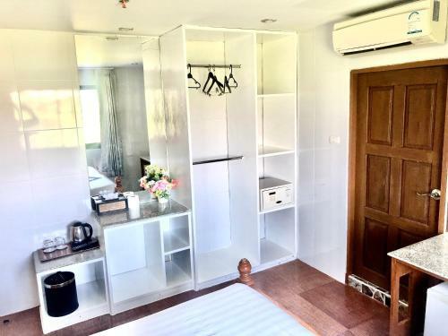 Patong Dynasty Hotel New Management