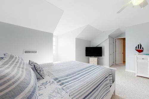 Bethany Bay --- 4306 Pettinaro