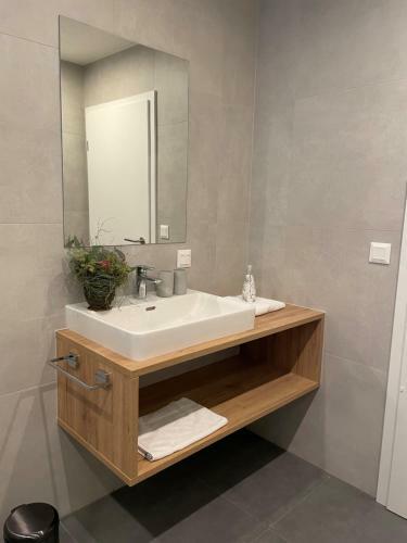 Seaways Apartments