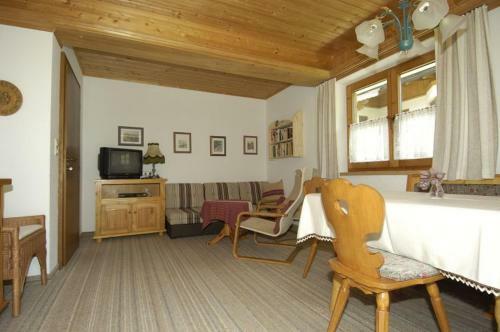 Apartamento Ferienwohnung Waldblick