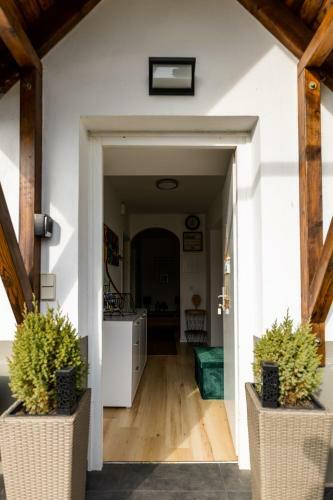 Sofia Apartment & Zimmer