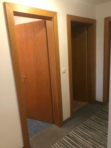 Hostal Low - Budget Room Anfang