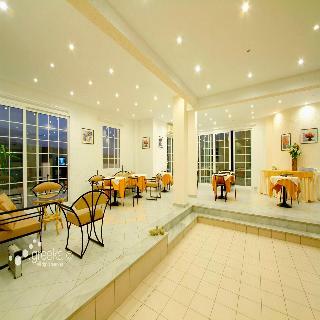 Hotel Emy