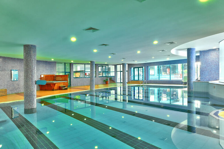 Hotel Marina Grand Beach