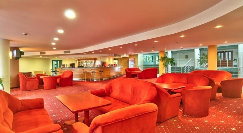 Hotel Marina Grand Beach