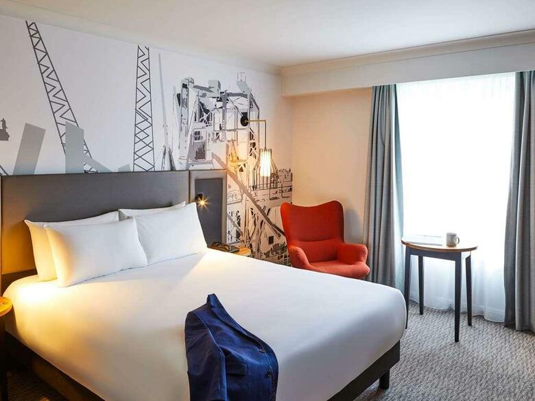Hotel Mercure Cardiff North