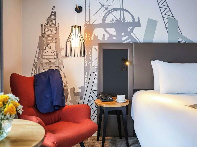 Hotel Mercure Cardiff North
