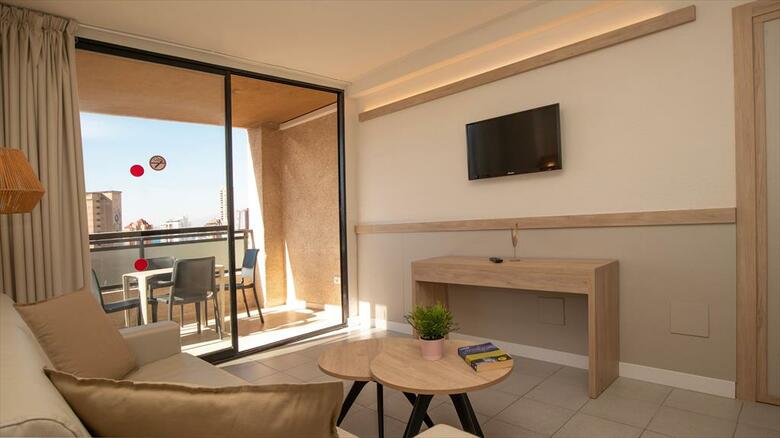 Dynastic Rooms Apartments