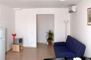Iris Aparthotel