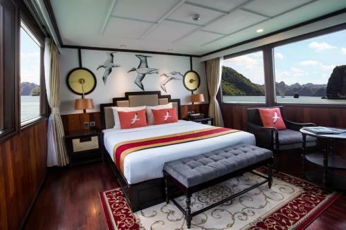 L'azalee Cruise Halong