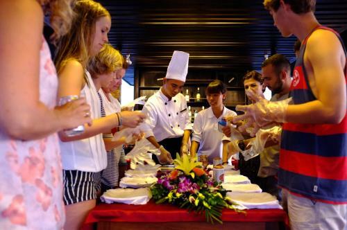Halong Glory Cruise