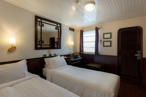 Emeraude Classic Cruises
