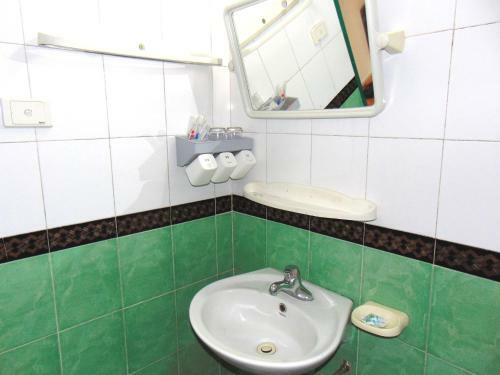 Alex Hotel