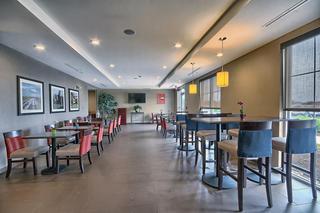Hotel Comfort Suites Marietta