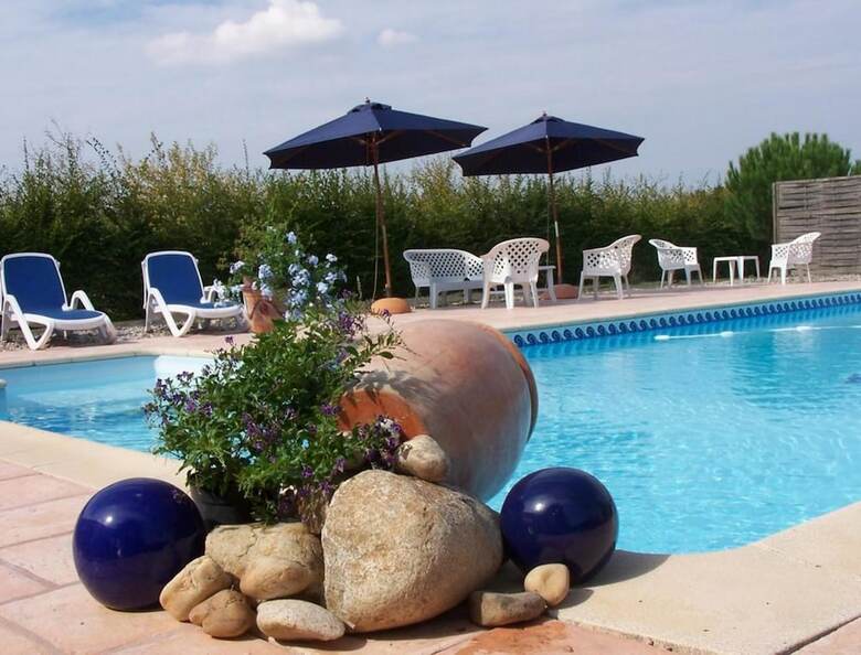 Hostal La Roulotte De La Vall�e Du Lot