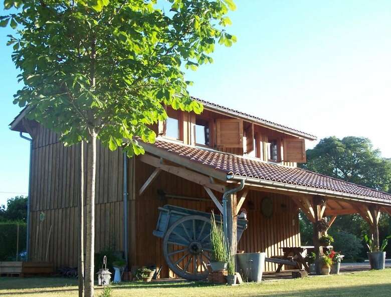 Hostal La Roulotte De La Vall�e Du Lot