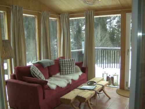 Chalet ?snow Bunny?