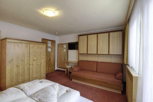 Hotel Enzian Paznaun