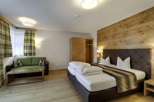 Hotel Enzian Paznaun