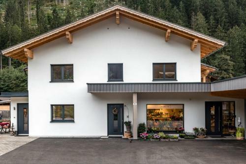 Apartamento Ferienwohnung Bluamastiel
