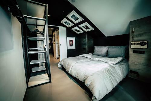 Boutique Aparthotel Old School & Rock�n Roll