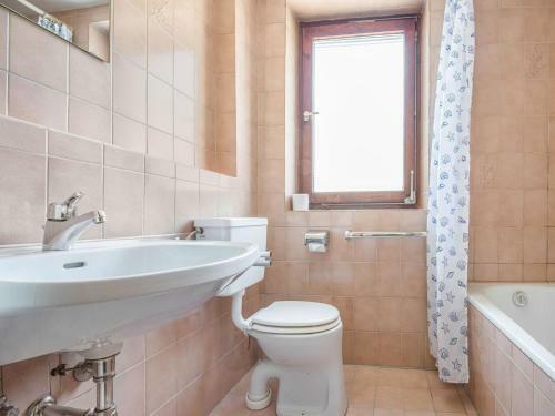 Gorgeous Apartment In S�ll With A Garden