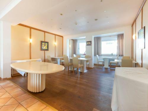 Gorgeous Apartment In S�ll With A Garden
