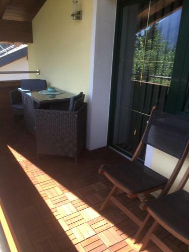 Apartamento Haus Tschirgantblick