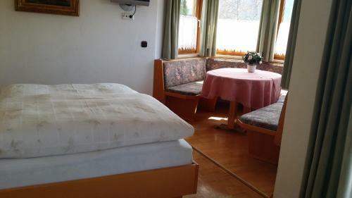 Bed & Breakfast Kreuzhof Seefeld