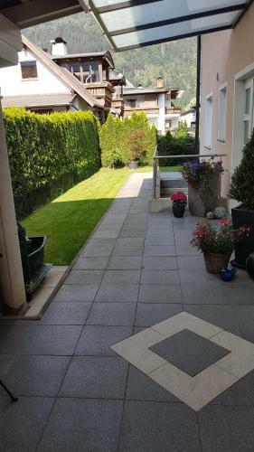 Apart Schiestl