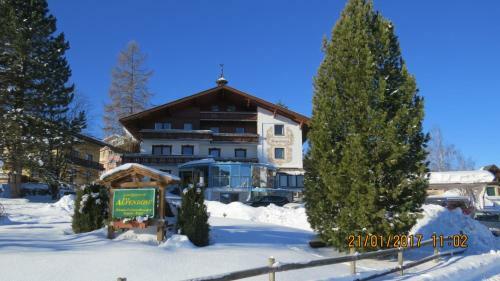 Hostal Sportpension Alpenrose