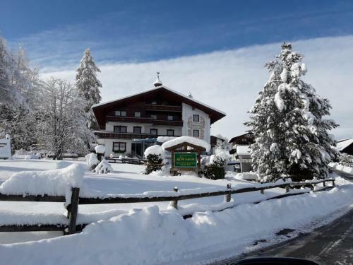 Hostal Sportpension Alpenrose