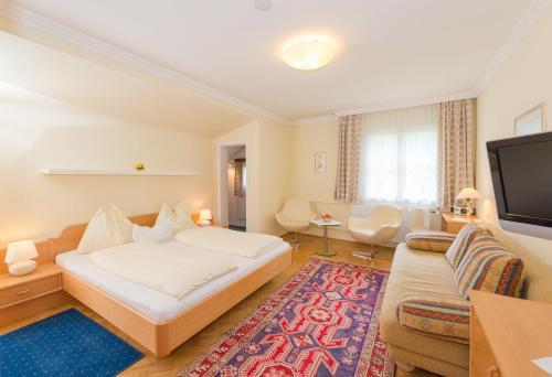 Hostal Landhaus Tritscher