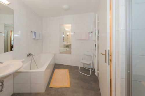 Hostal Landhaus Tritscher