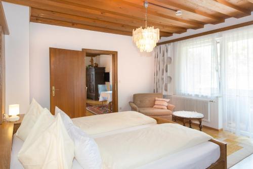 Hostal Landhaus Tritscher