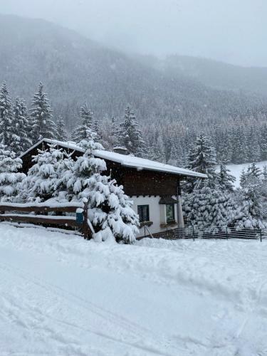 Hostal Chalet Janer