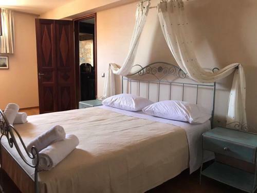 Grande Grotta House