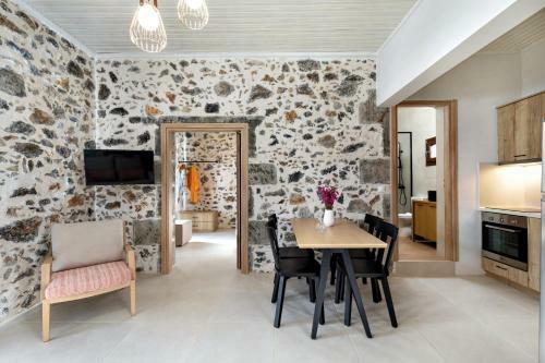 Mirthia Apartments