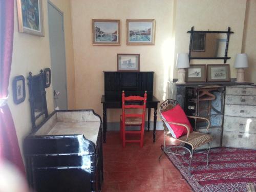 Haute-garonne B&B In An 18th-century House