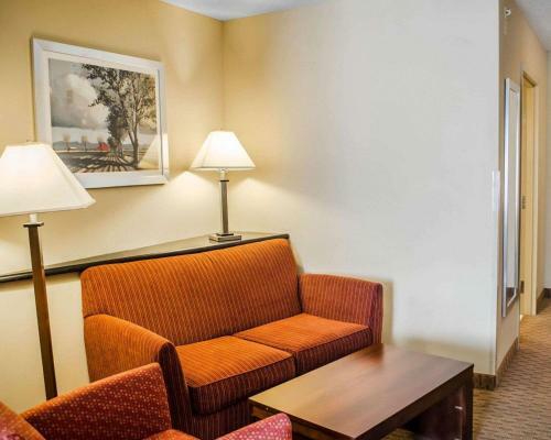 Hotel Comfort Suites Hummelstown